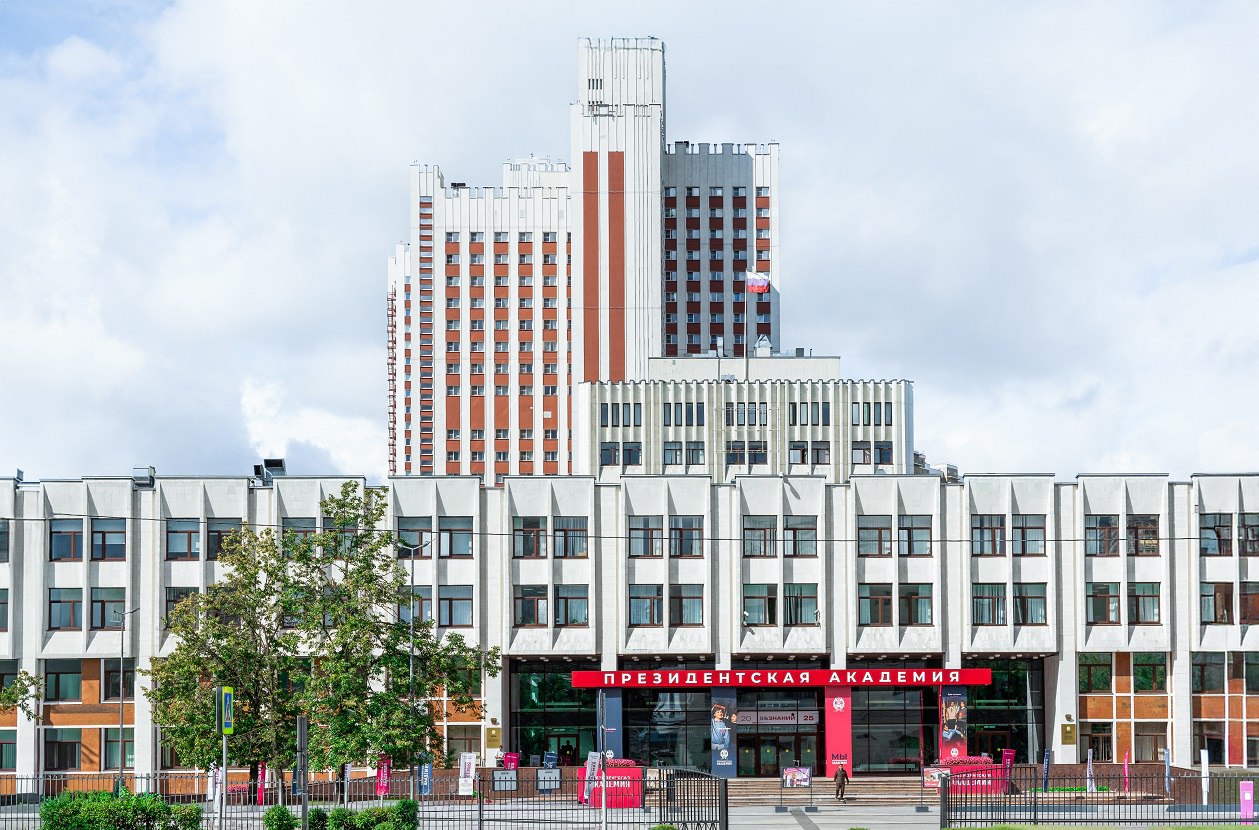 Алексей Геннадиевич Комиссаров