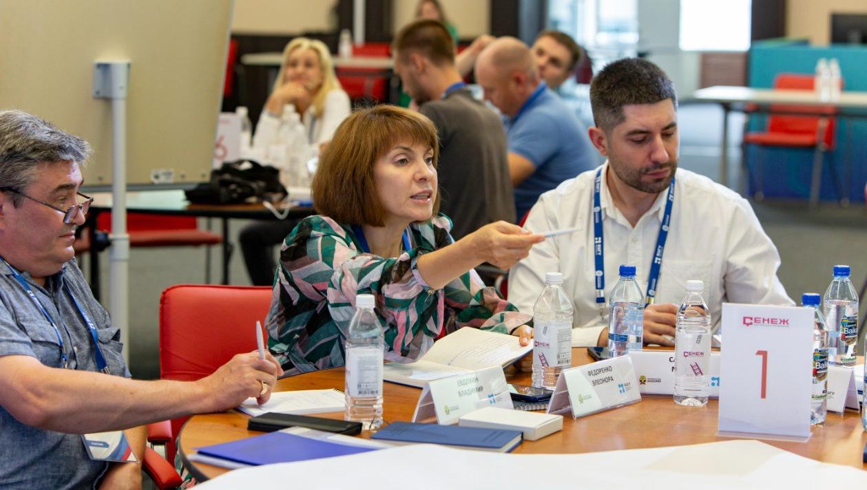 Президентская академия обучит 100 управленцев новых регионов