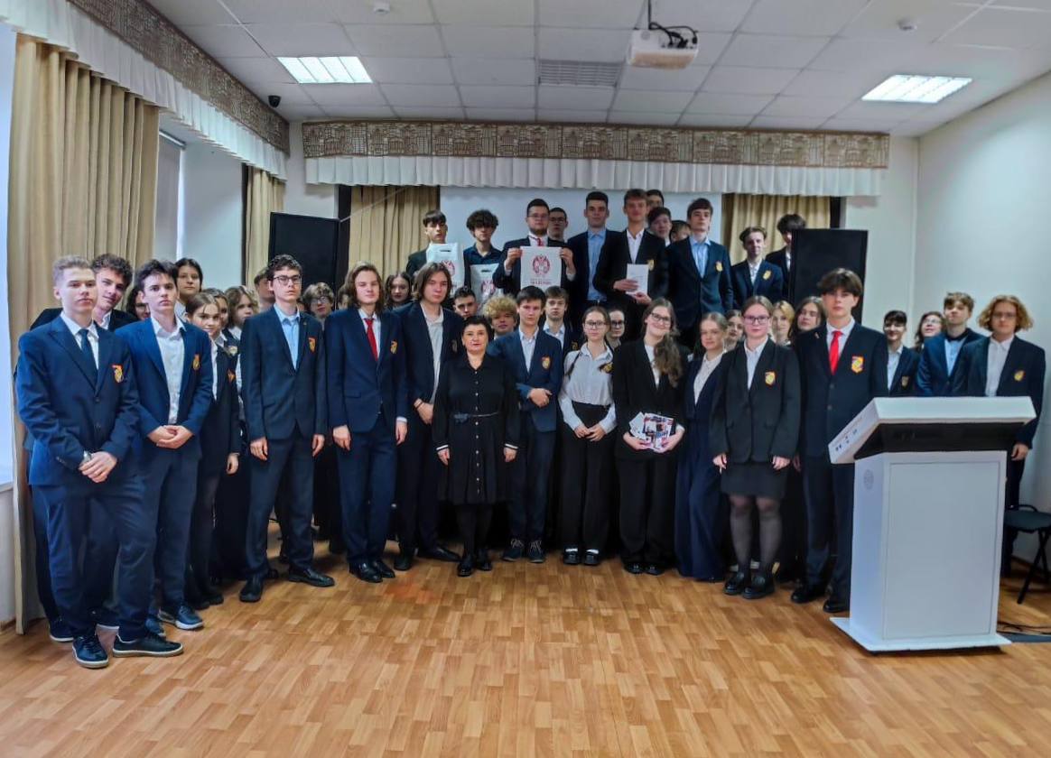 Преподаватели кафедры экономики и цифровых технологий Дальневосточного института управления - филиала РАНХиГС активно проводят профориентационные мероприятия для школьников