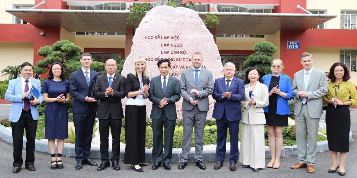 The Academy has launched a professional development project for civil servants of Russia and Vietnam