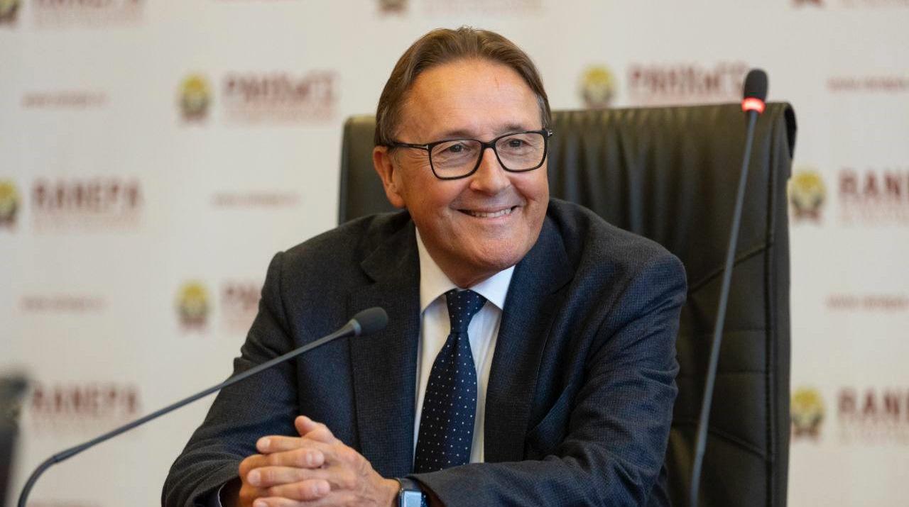 Поздравляем с юбилеем проректора Президентской академии Сергея Мясоедова