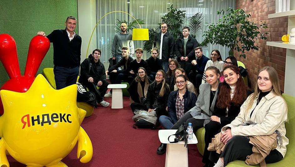 Можно ли совмещать магистратуру с работой и какие преимущества дает учеба в Академии: отвечает ИОН