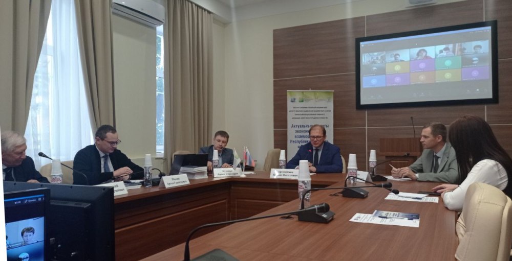 Преподаватель Президентской академии принял участие в дискуссии о российско-белорусском экономическом сотрудничестве.