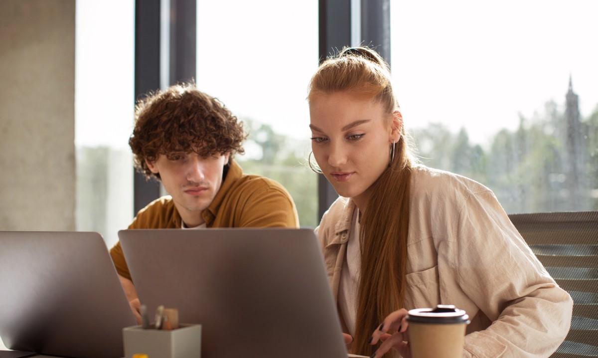 Тема дня: Дело в молодых: число самозанятых до 18 лет выросло в полтора раза