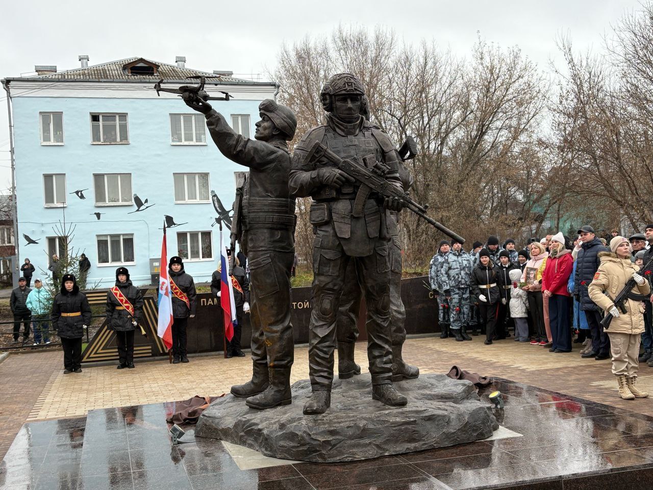 «Герои Прикамья» посетили Кунгур и поучаствовали в открытии мемориального сквера участникам СВО