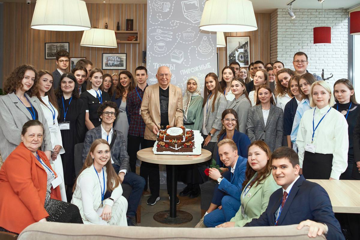 Студенты Академии стали стипендиатами программы «Инвестиции будущего»