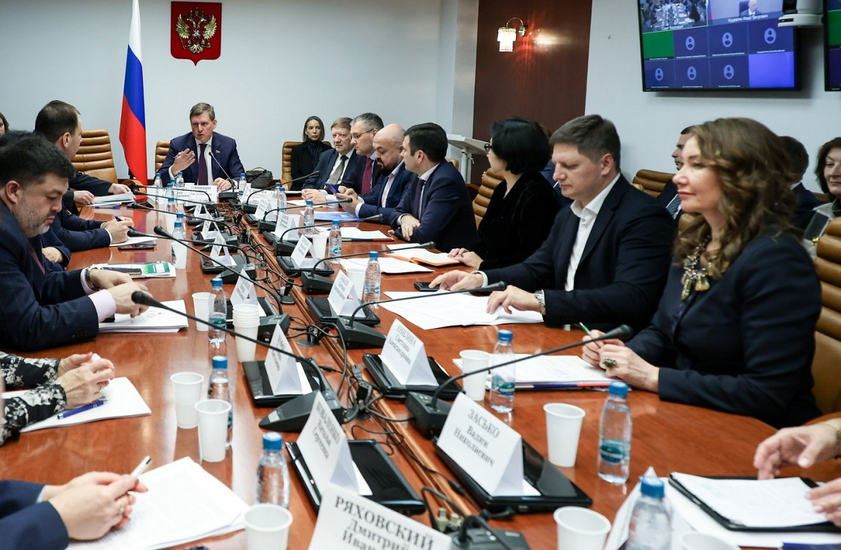 Эксперты Академии обсудили актуальные вопросы налогового законодательства