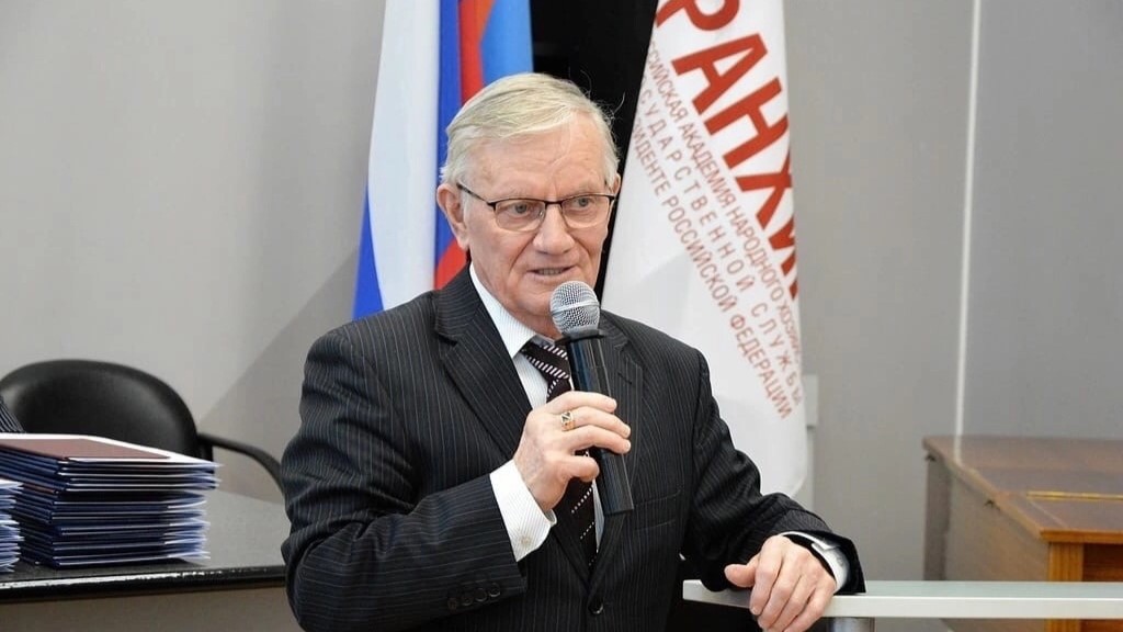Коллектив Карельского филиала Президентской академии поздравляет
