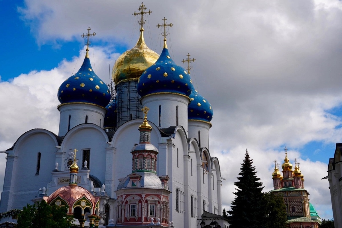 Студенты Академии сняли фильмы об археологических раскопках в Сергиевой Лавре
