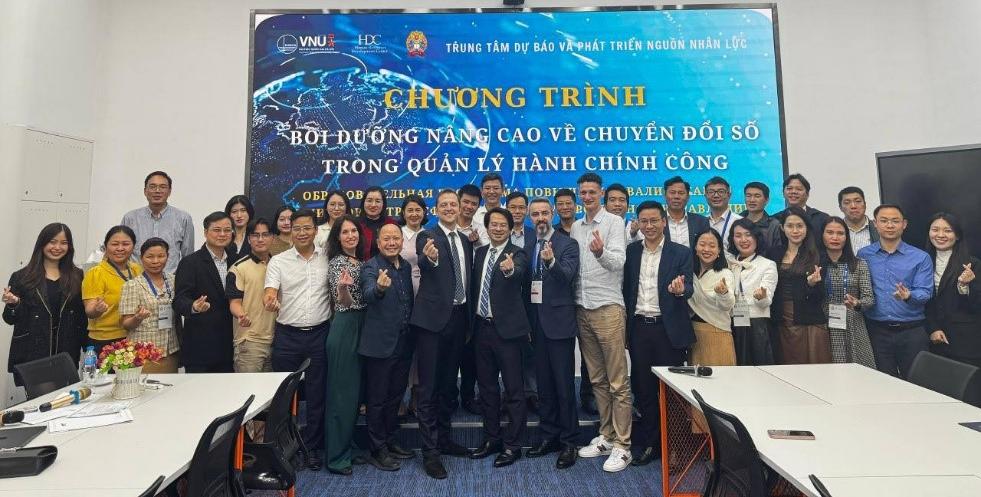 The Presidential Academy trains civil servants from Vietnam in in-person training module in Hanoi