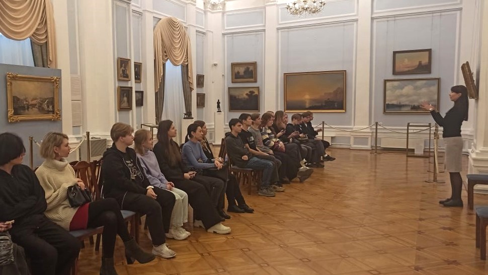 Первокурсники - в Музее изобразительных искусств Республики Карелия