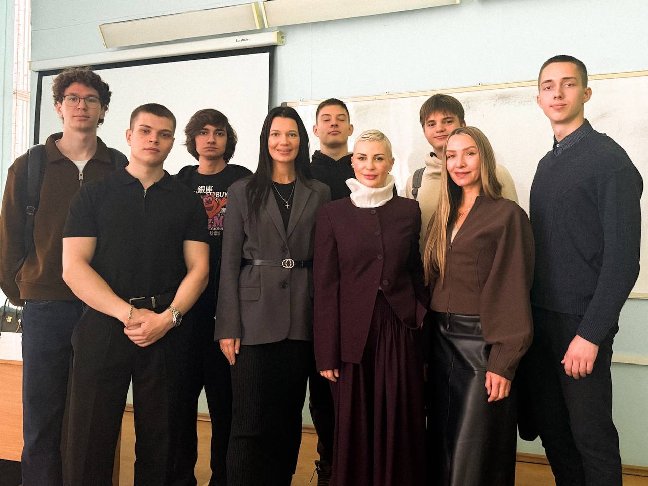 Студенты Дальневосточного института управления – филиала РАНХиГС встретились с ведущим специалистом в сфере предпринимательства – Яной Петуховой