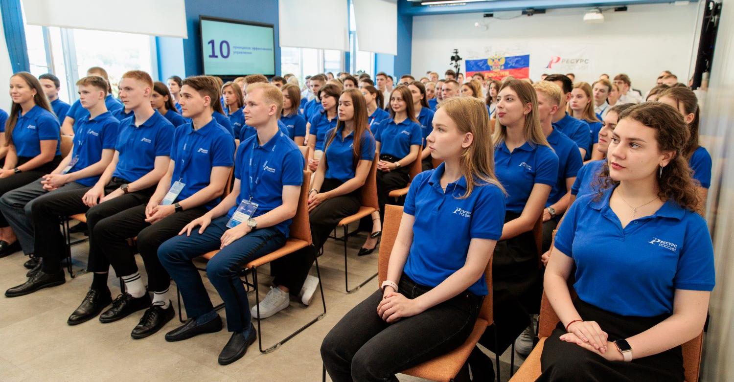 Sergei Kiriyenko spoke to the students of the Academy