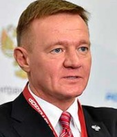 Starovoit Roman: 2019 – present – Governor of Kursk Oblast, 2018 – 2019 – Acting Governor of Kursk Oblast, 2018 – 2018 – Deputy Minister of Transport of the Russian Federation, 2012 – 2018 – Head of the Federal Road Agency. Graduated from the North-West Academy of Public Administration (branch of the RANEPA) in 2008, majoring in State and Municipal Management. Began training in the Management Personnel Pool Development program of the RANEPA in 2018.