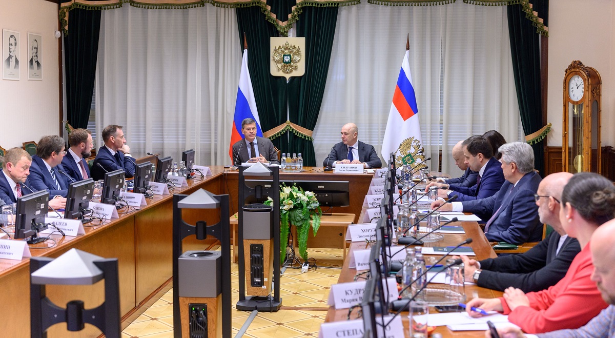 На Общественном совете Минфина обсудили результаты 2024 года