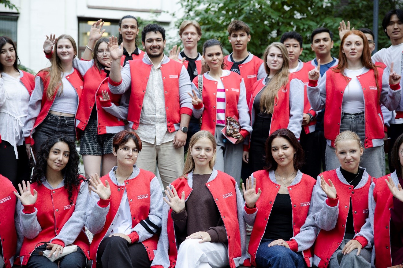 总统学院的国际学生社区：文化融合、新项目和机遇 