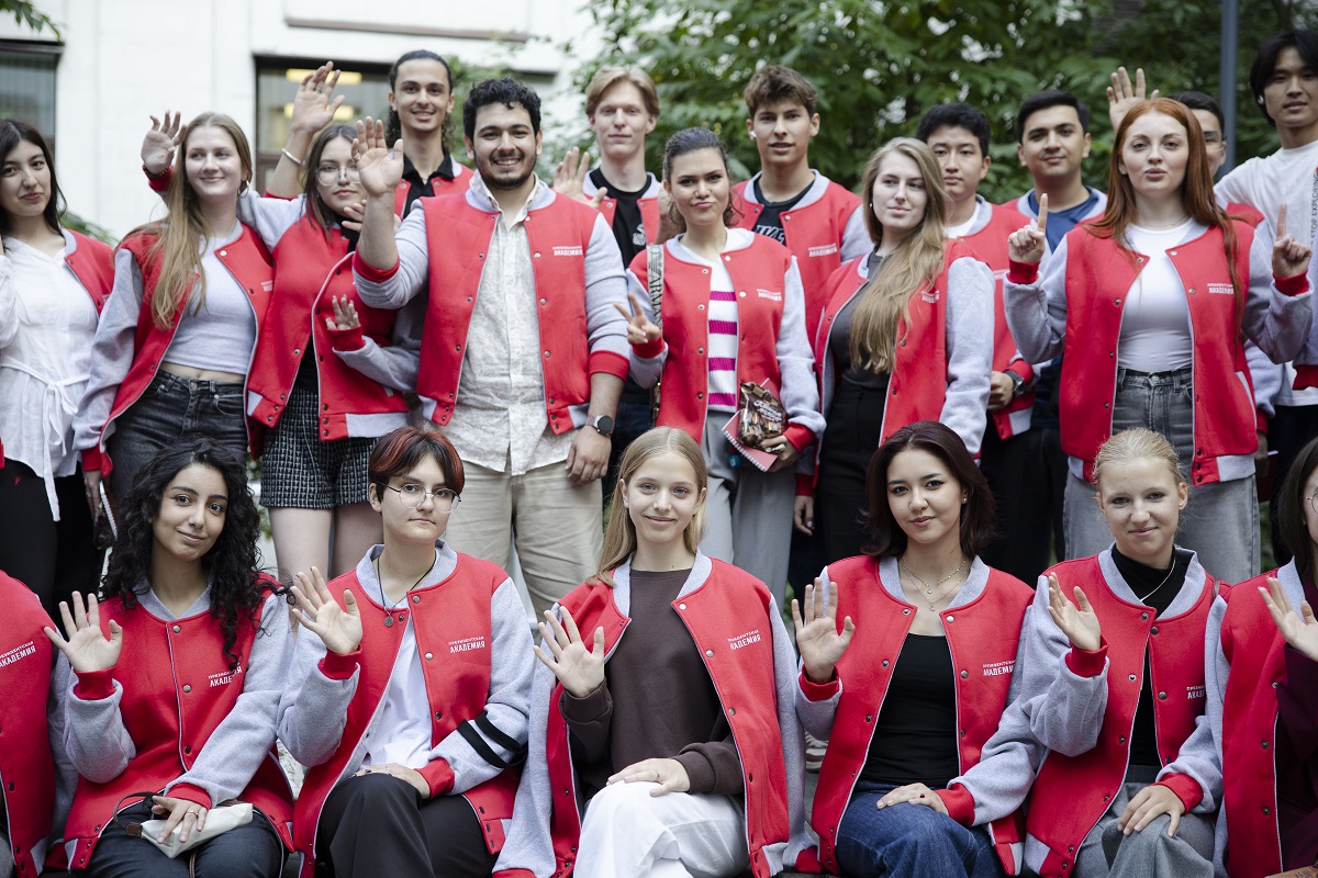 The Presidential Academy's Community of International Students: Cultural Unity, New Projects, and Opportunities