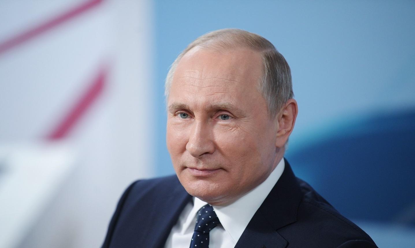 Владимир Путин поздравил Президентскую академию