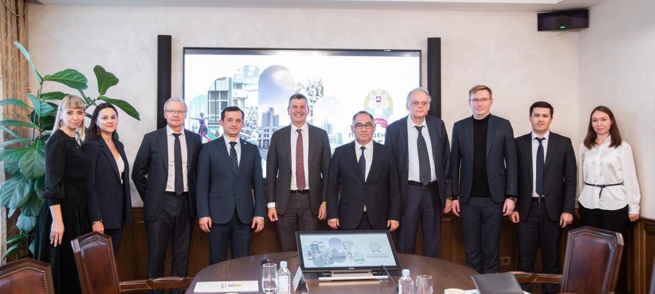 В Академии стартовала программа двух дипломов с партнерами из Узбекистана