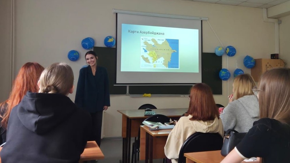 Первокурсники Карельского филиала РАНХиГС погрузились в языковое разнообразие планеты