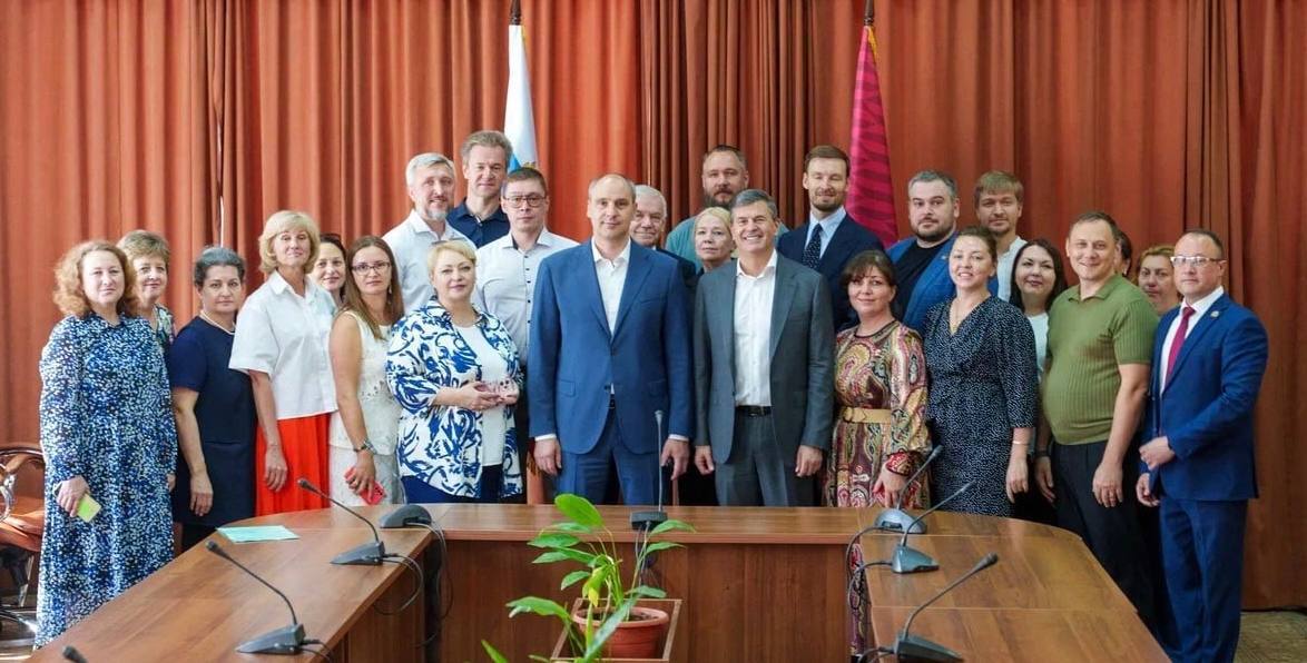 Президентская академия и Правительство Свердловской области займутся подготовкой кадров для органов власти 