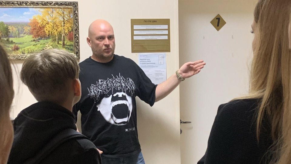 Студенты на экскурсии в Государственном комитете Республики Карелия по строительному, жилищному и дорожному надзору