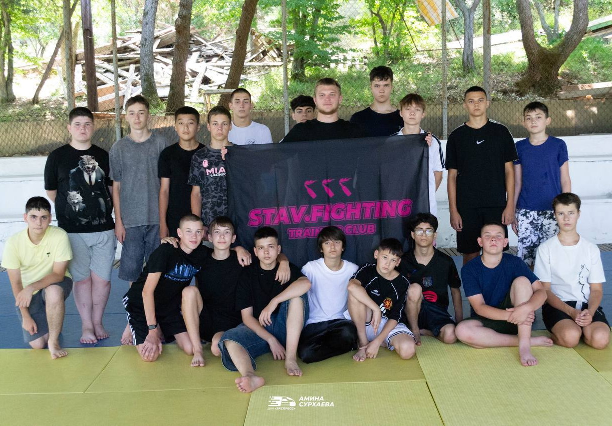 Александр Холодов провел мастер-класс по самообороне в детском оздоровительном лагере «Экспресс»