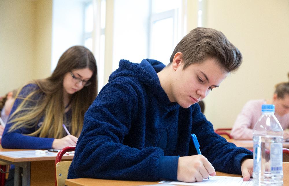 Куда пойти учиться мальчику после 9 класса?