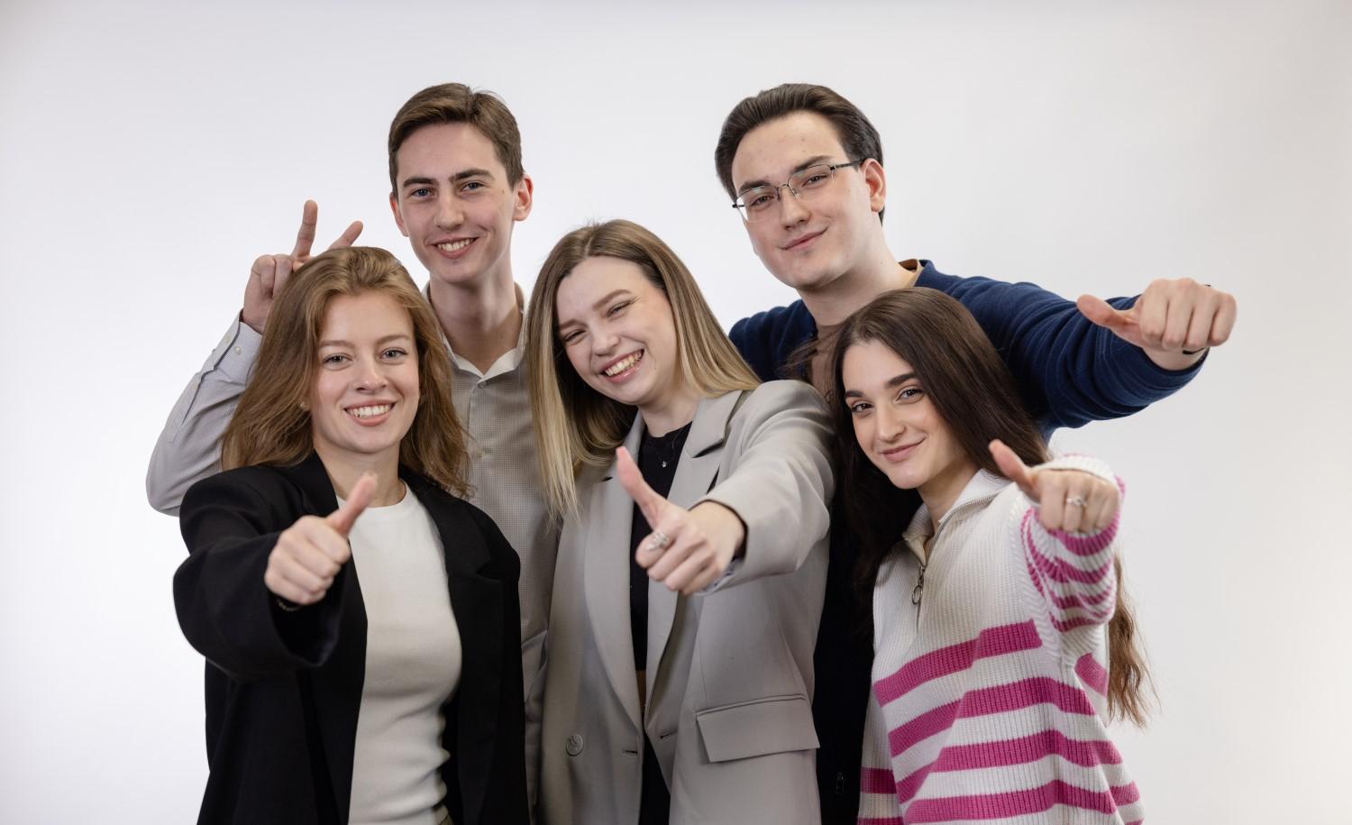 Тема дня: Правительство утвердило квоты приема на целевое обучение в вузах на 2025 год