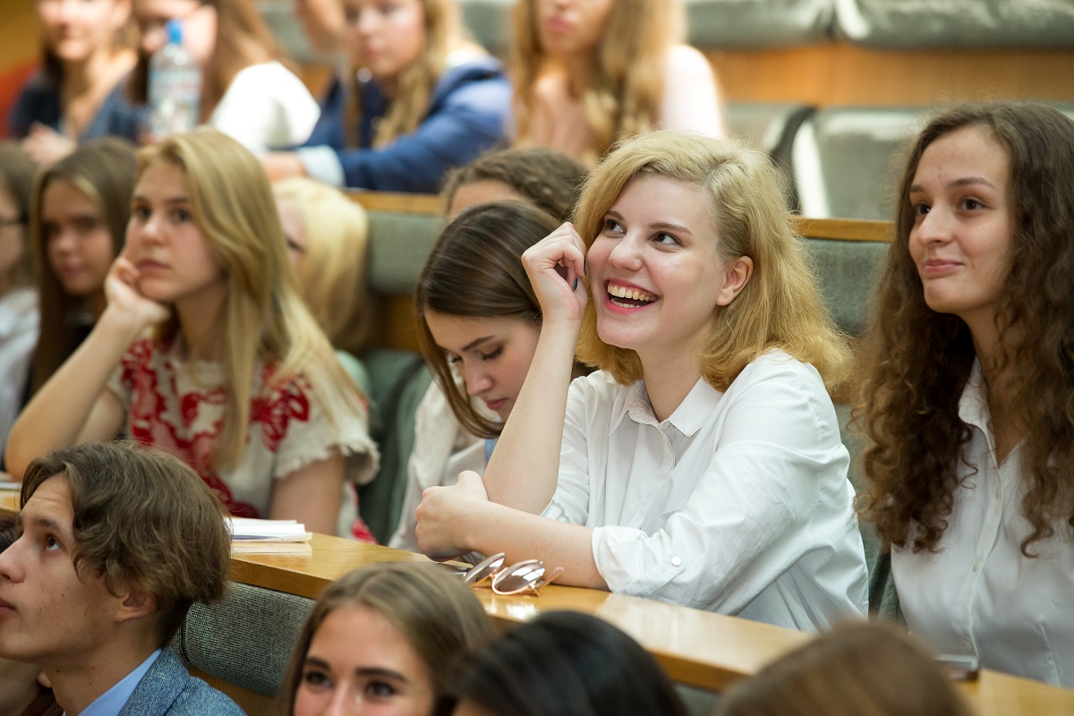 Президентская академия развеяла мифы о негосударственных вузах России