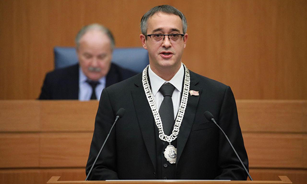 Проголосуй за родственника