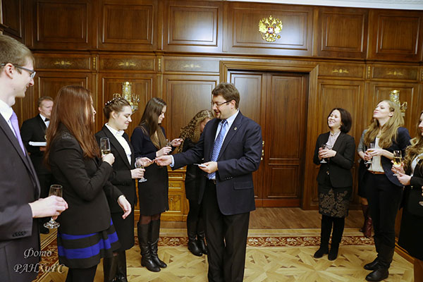 Председатель Госдумы Сергей Нарышкин наградил «Студентов года» РАНХиГС. 25 ноября 2013 г.