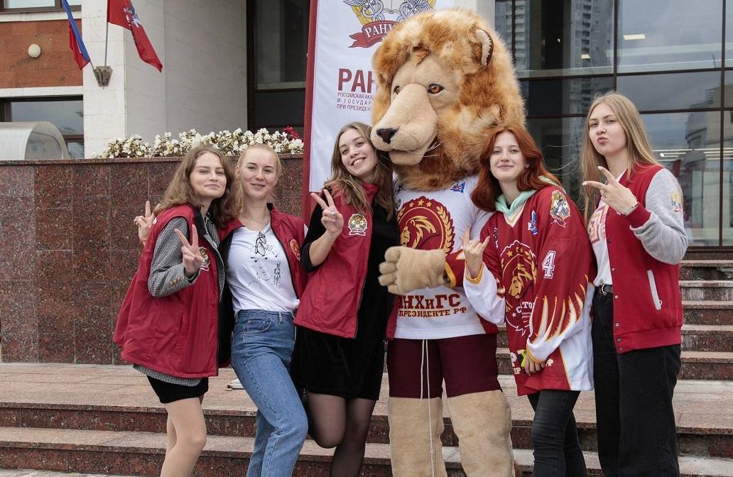 9 студентов Президентской академии выиграли стипендии Фонда Потанина-2025