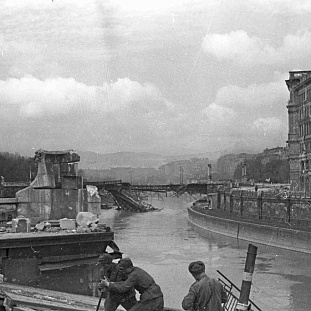9-15 апреля 1945