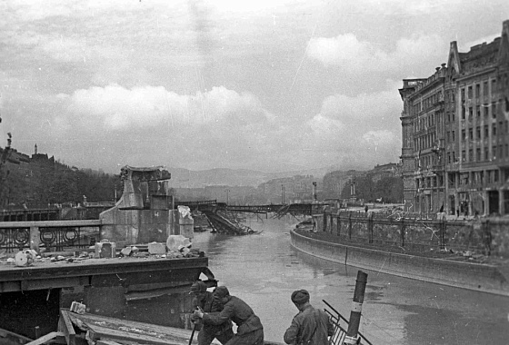 9-15 апреля 1945