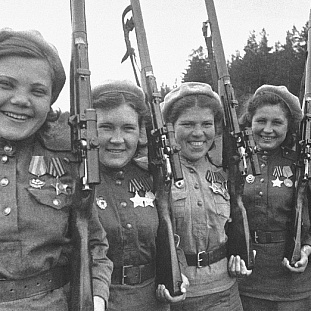 Академия помнит
